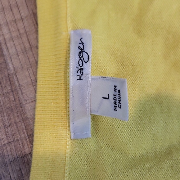 HALOGEN Bright Yellow Rayon Nylon Prism Button 3/4 Sleeve Scoop Neck Cardigan - Picture 2 of 9